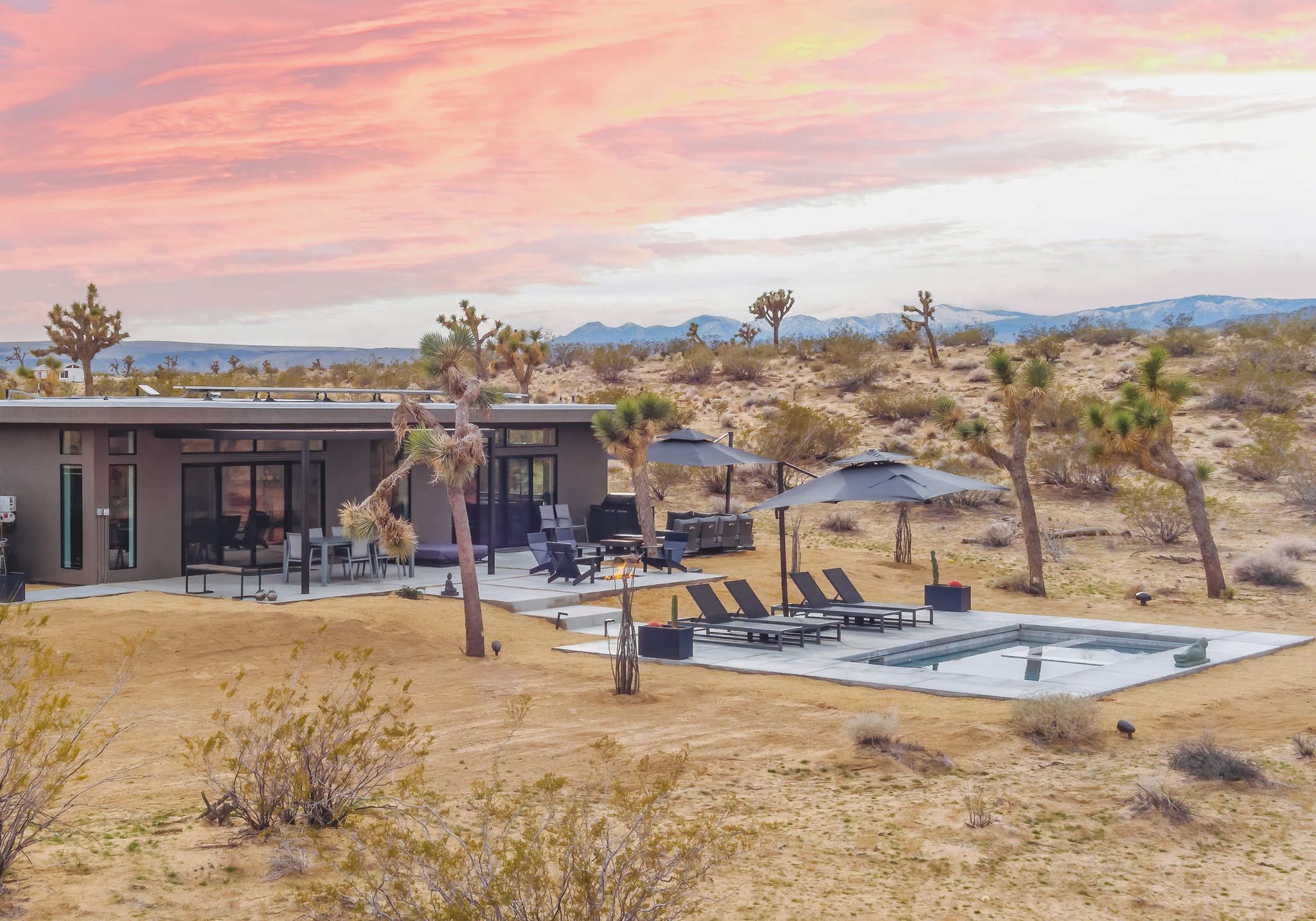 Yucca Mesa Joshua Tree Luxury Vacation Rentals