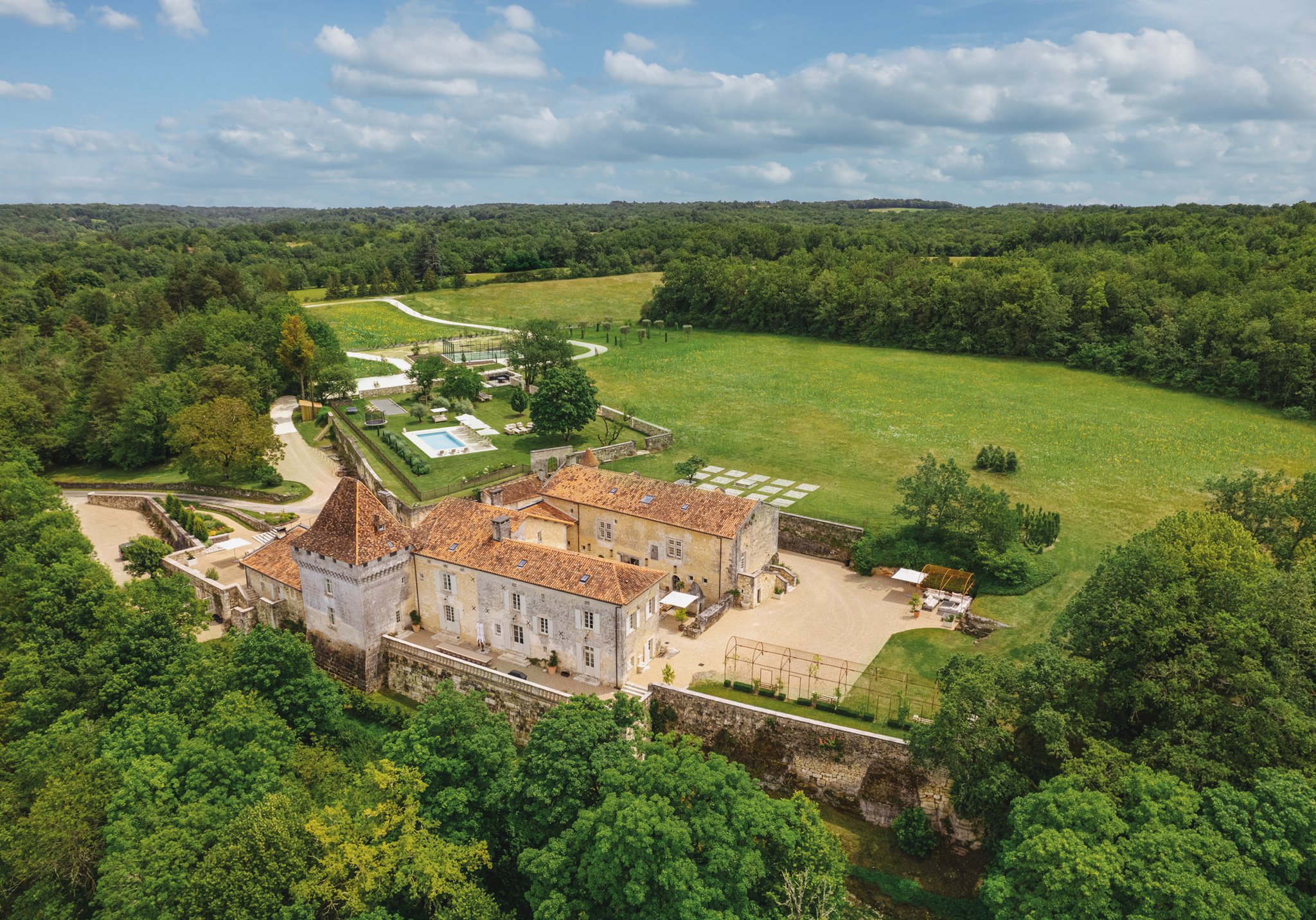 Château Périgord Dordogne Luxury Vacation Villa Rental