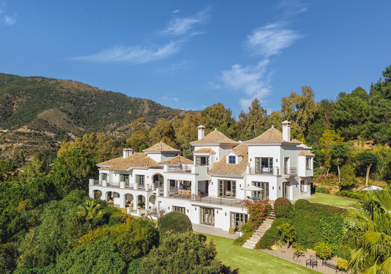 Solana Vistas Marbella Luxury Holiday Villa Rental