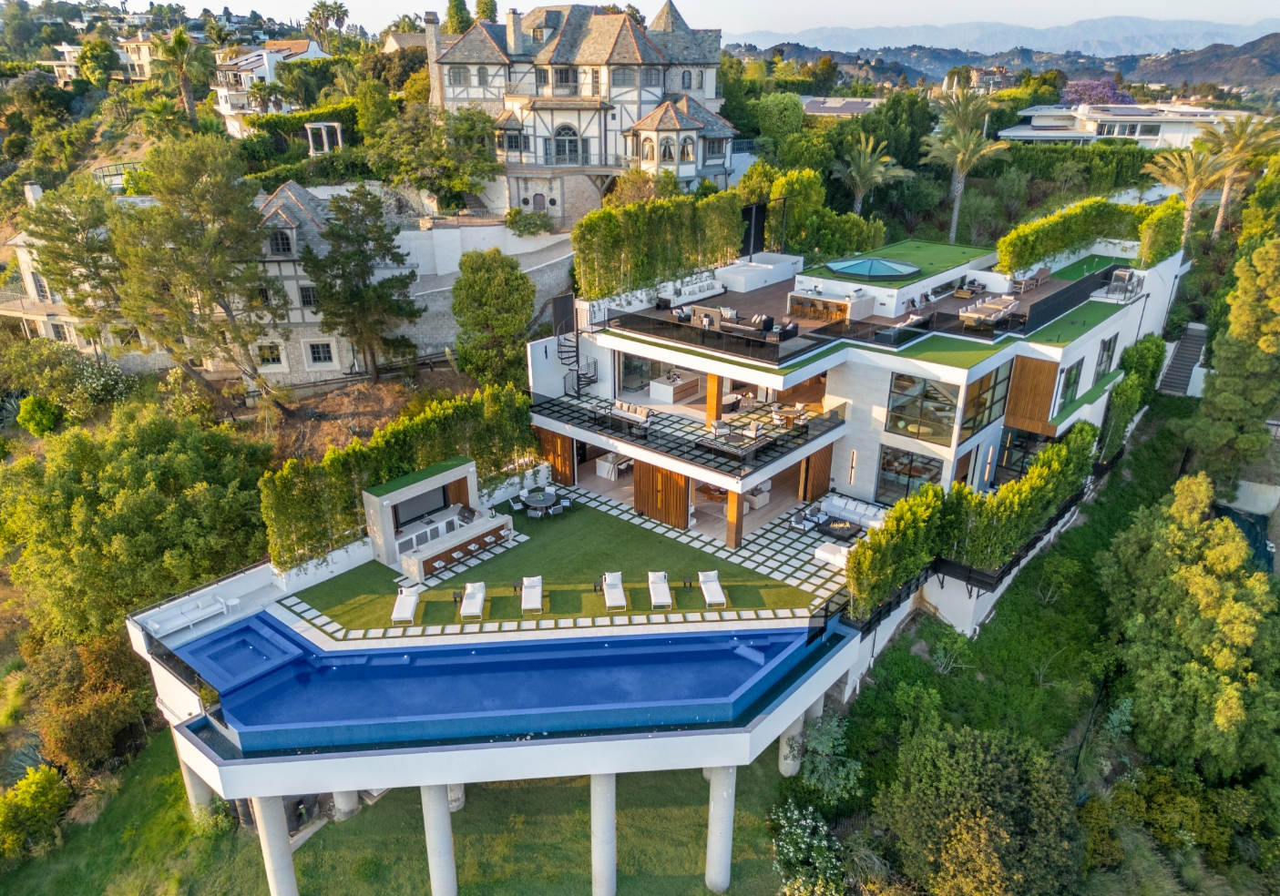 Chantilly Estate Luxury Vacation Villa Rentals