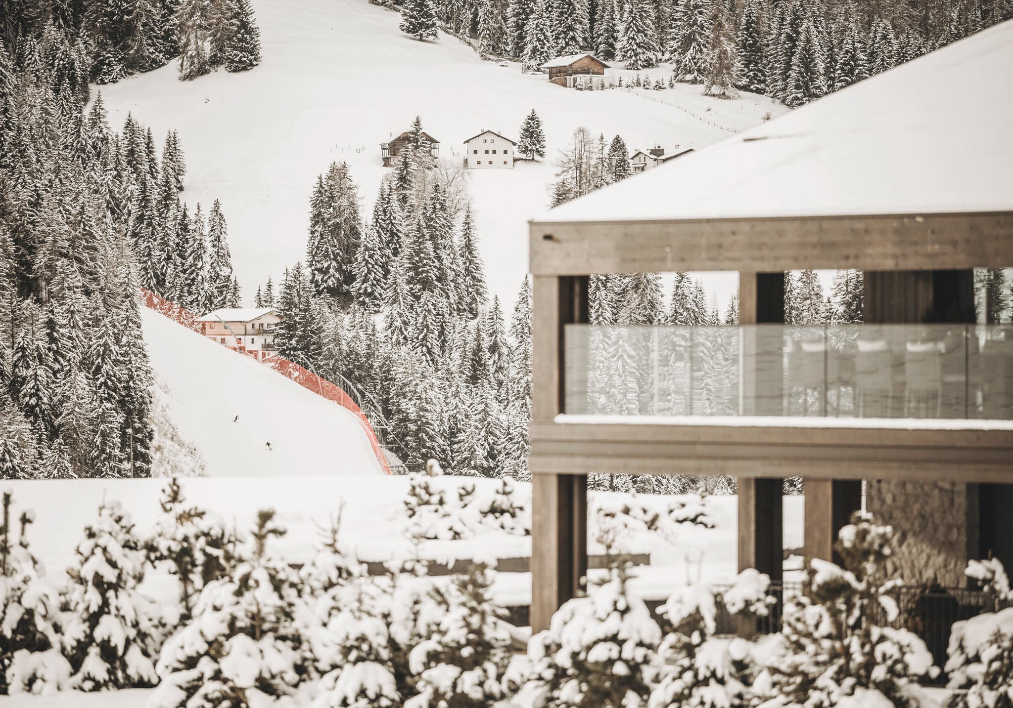 7-Dolomites-Luxury-Chalet-Rental-outdoor-area-DOL1001.jpg
