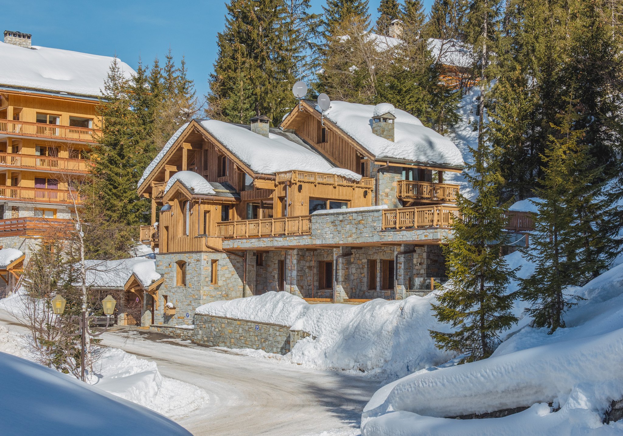 Chalet Adret Méribel - Holiday Ski Chalet Adret Méribel - Luxury Ski ...