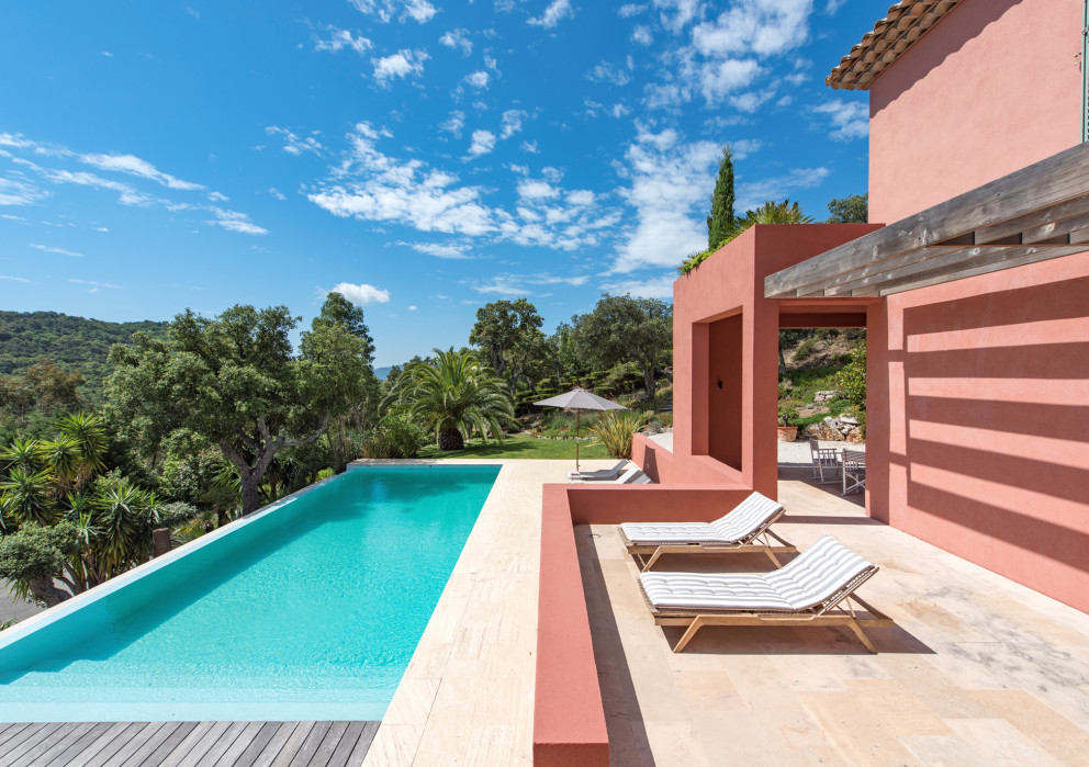 Villa De L’Avelan