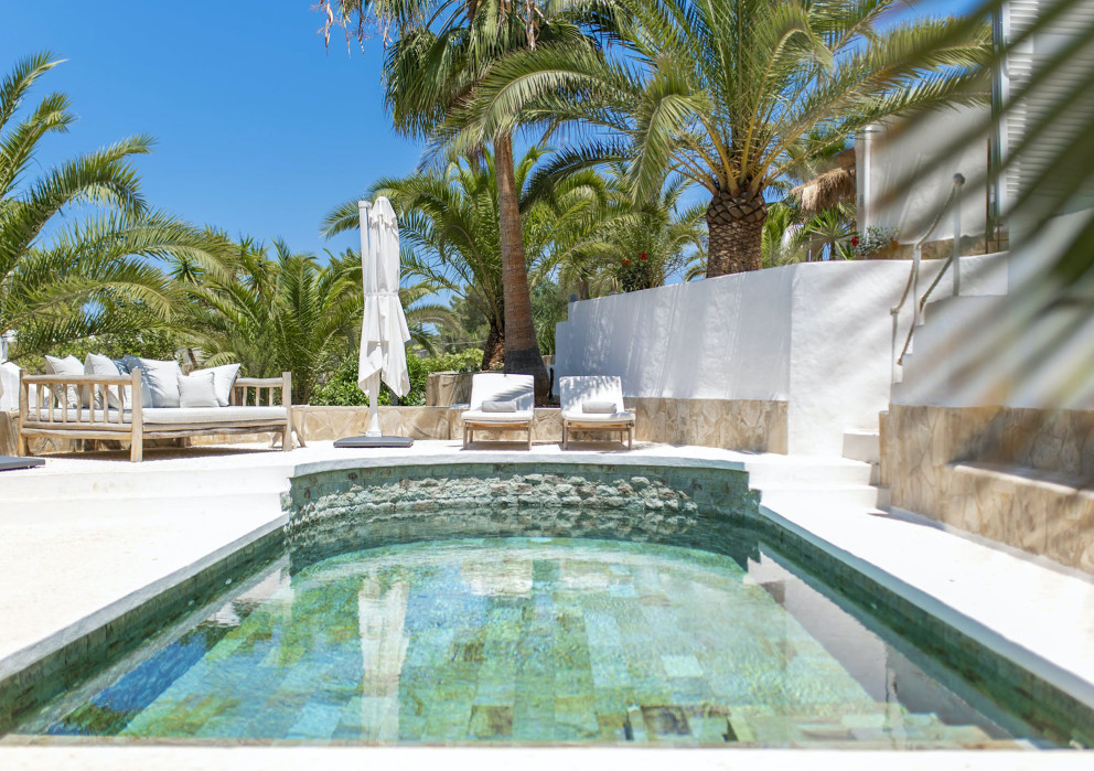 List1-Ibiza-luxury-villa-rental-IB1096.jpg