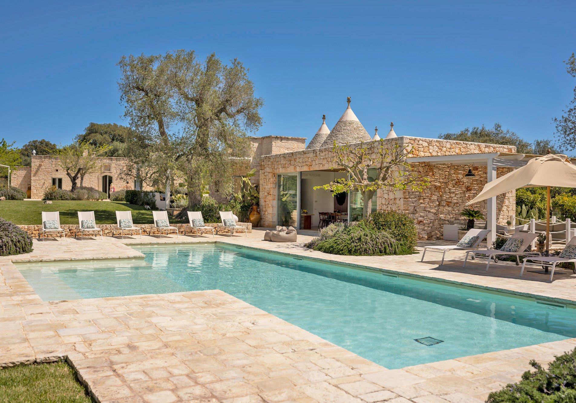 Trulli Certosa Puglia Luxury Holiday Villa Rental
