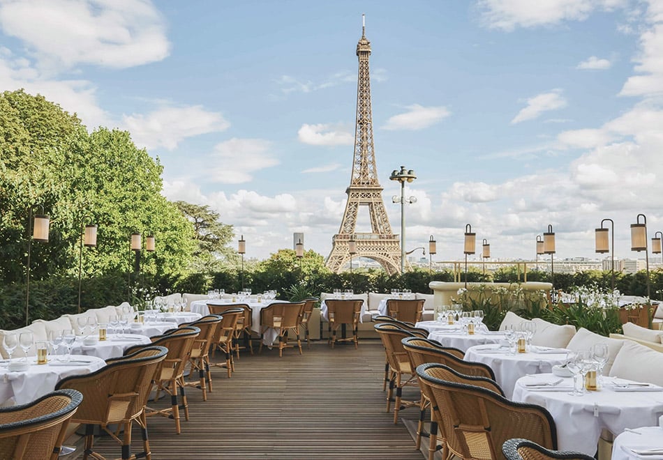 GIRAFE Paris - one of the best restaurants near the Eiffel Tower