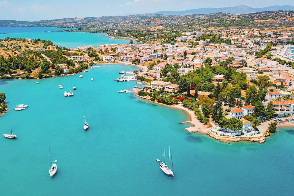 porto-heli-port-yachts-mainland-greece-luxurious-destination
