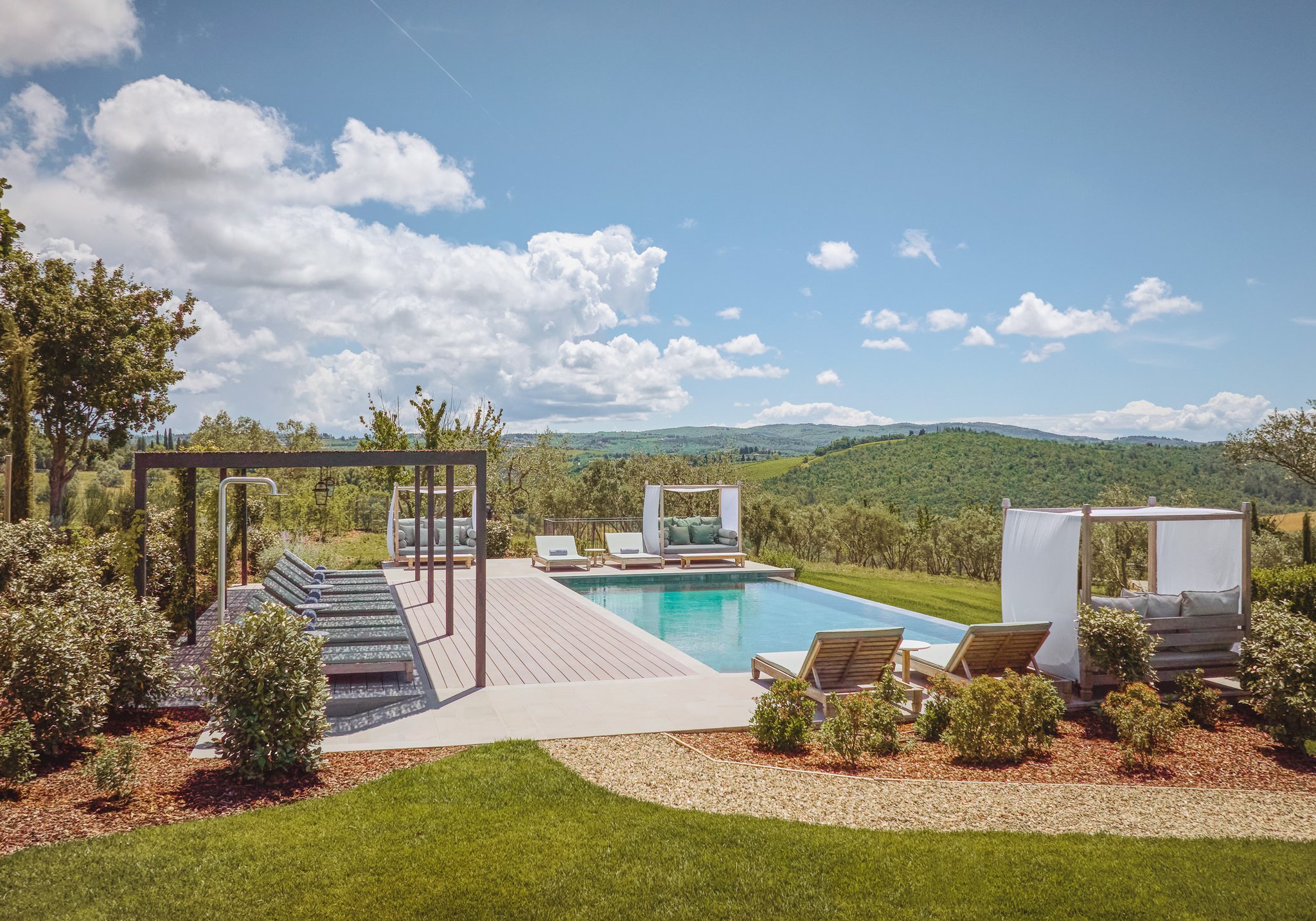 top-10-luxury-villas-tuscany-summer-2025