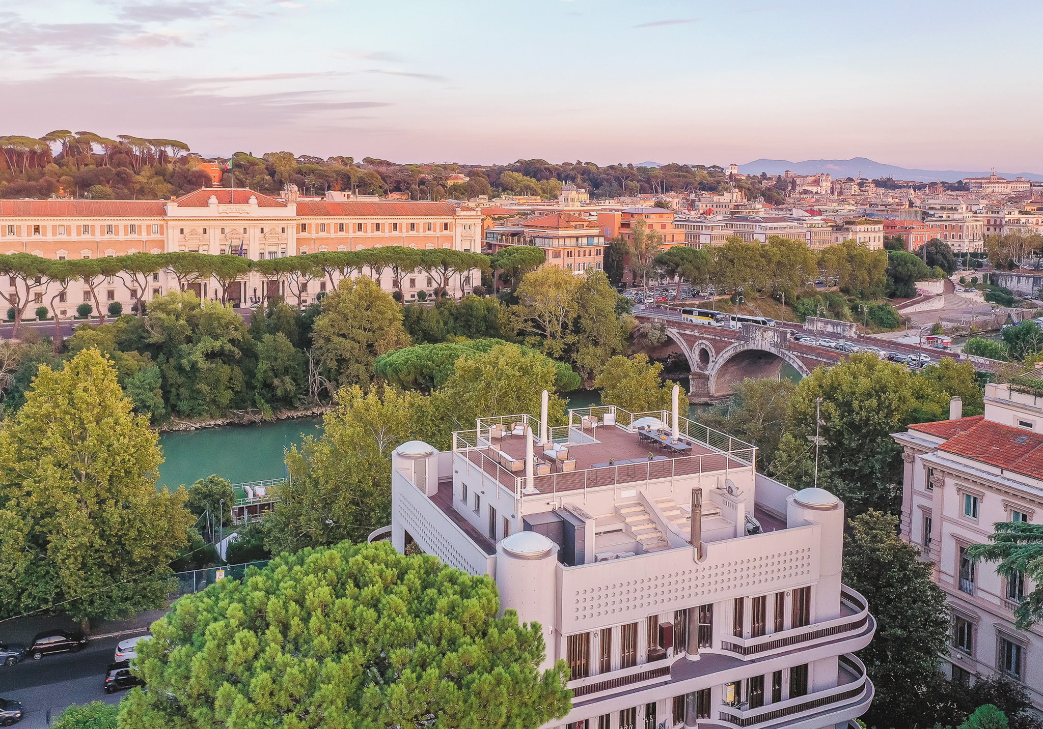 Penthouse Vista Tevere Rome Luxury Vacation Apartment Rental