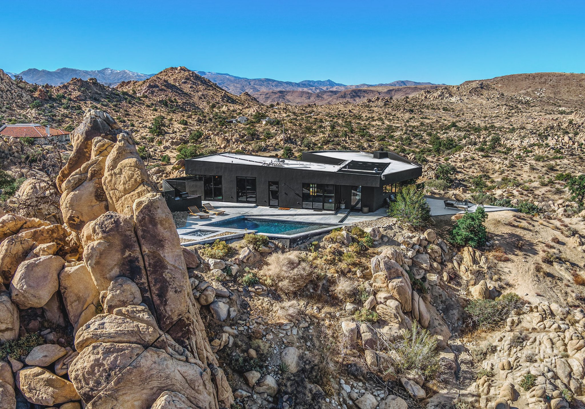 Desert Shadow Yucca Valley Luxury Vacation Home Rental