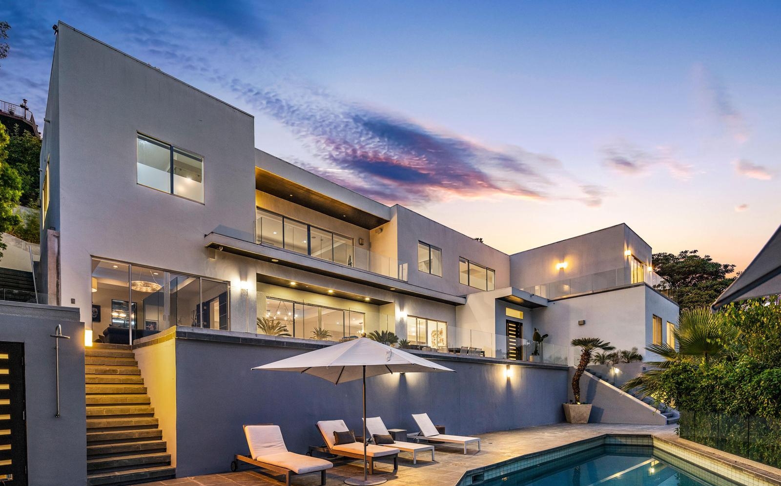 Villa Crestwood Hills Los Angeles Luxury Vacation Villa Rental