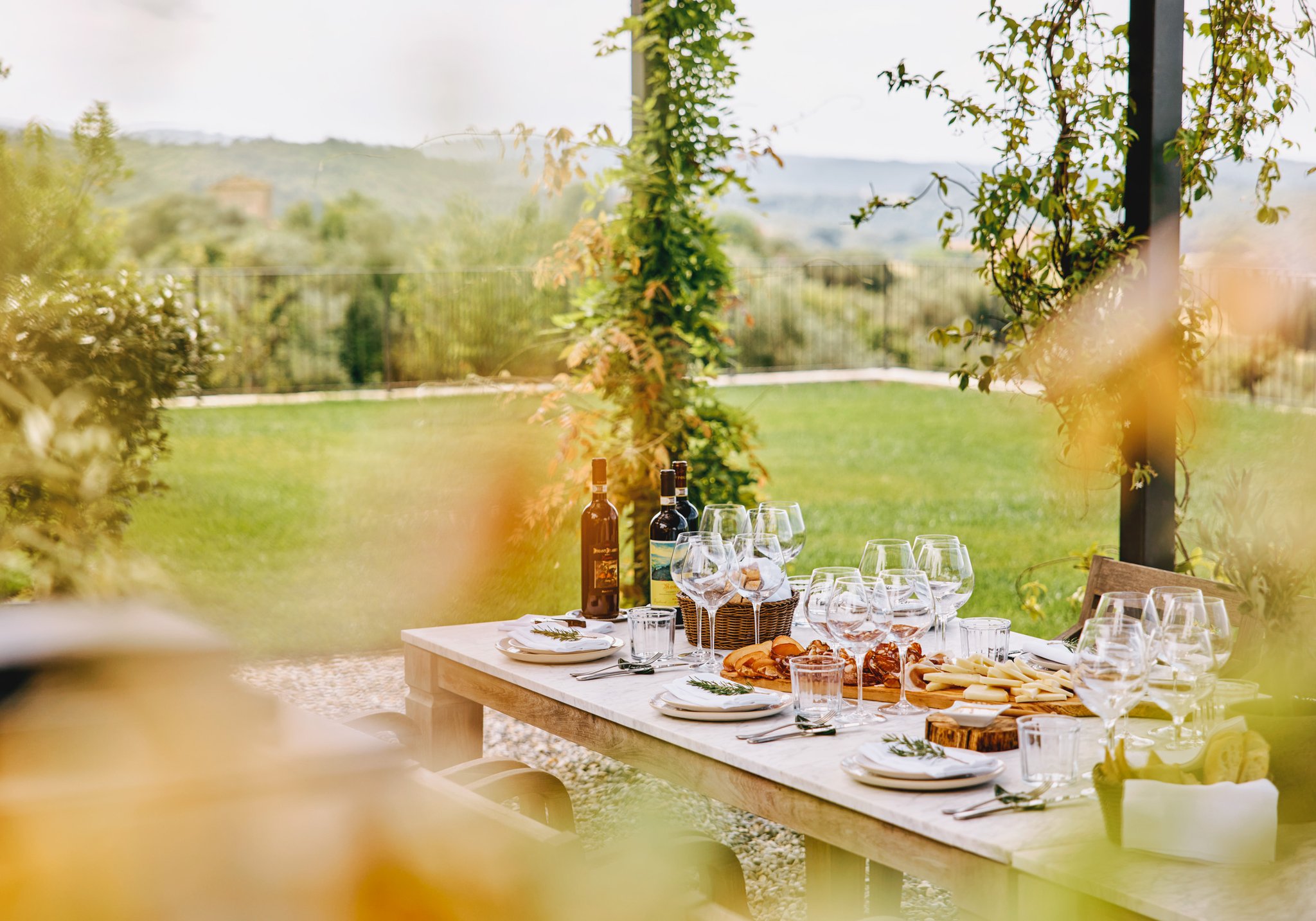 20-Tuscany-Luxury-Villa-Rental-Outdoor-Dinnig-area-TU1083.jpg
