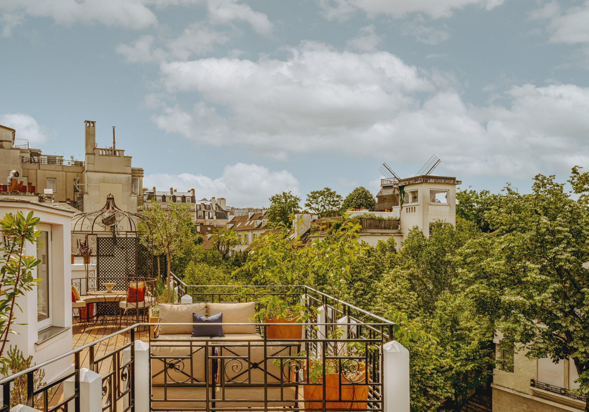 Maison Montmartre Paris Luxury Vacation Rentals