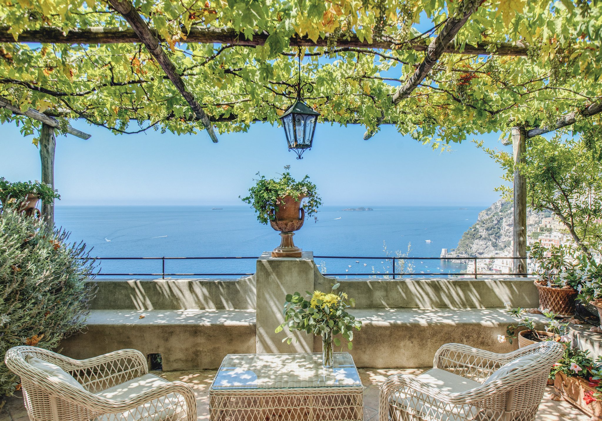 53-Amalfi-Coast-Luxury-Holiday-Villa-terrace-AC1003.jpg