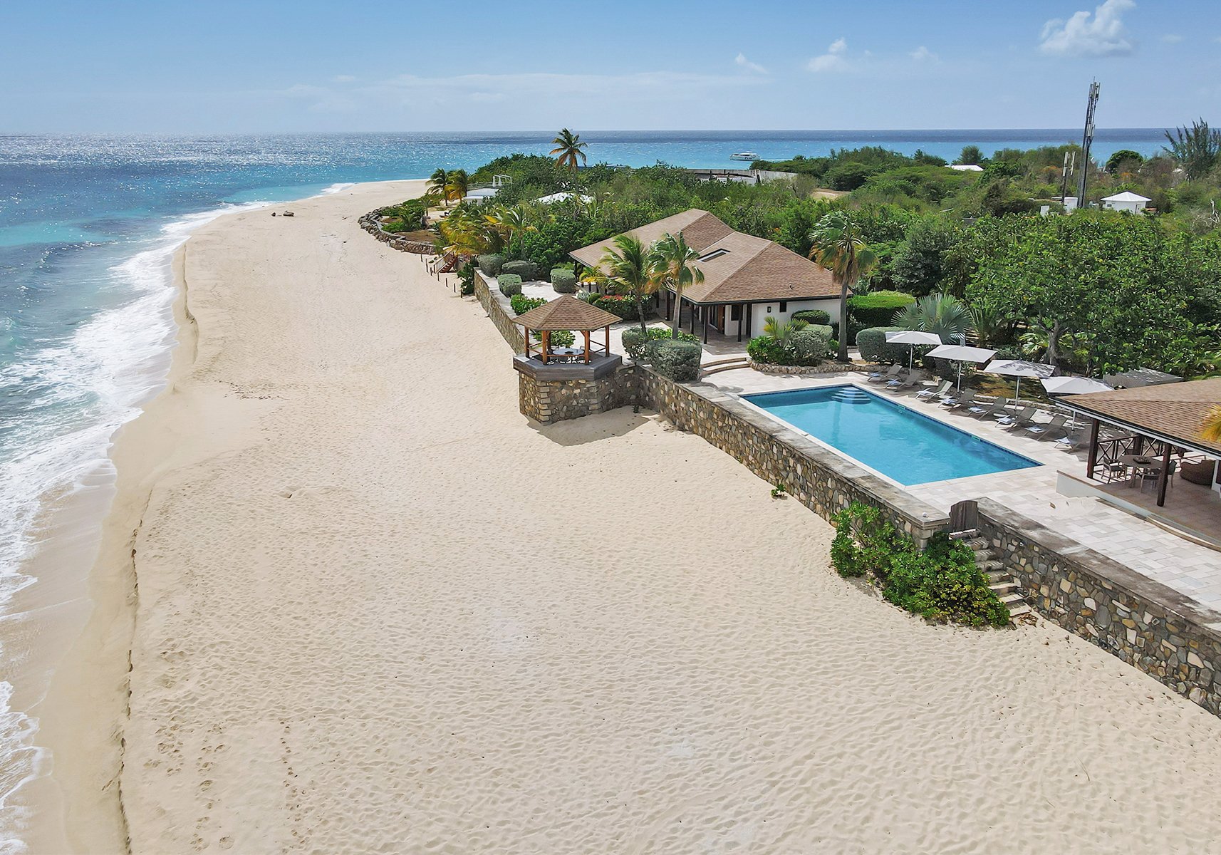 2a-Caribbean-St-Maarten-Luxury-Holiday-Villa-aerial-STM1008.jpg