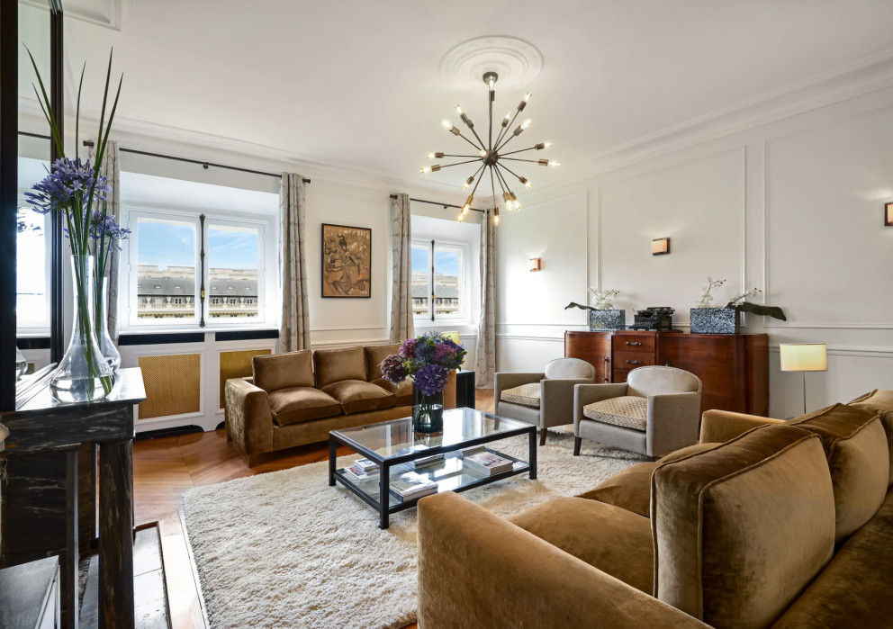 Le Valois Apartment Paris